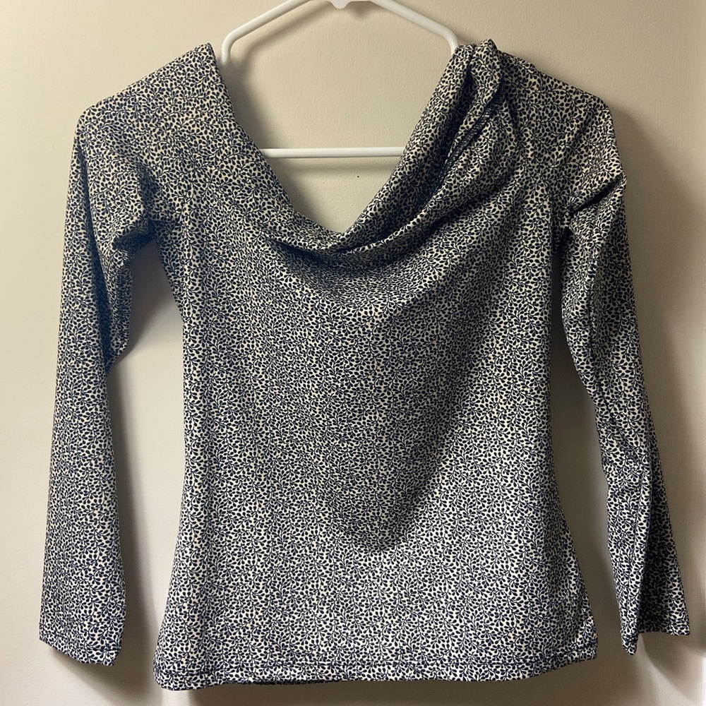 Flower printed long sleeve shirt!